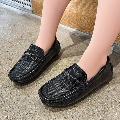 Boys Leather Shoes Round-toe Flat Soft Kids Fashion Casual Loafers Glossy Metal Buckle Children Moccasins Non-slip Britain Style
