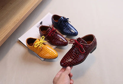 Children Boys Leather Shoes 2025 New Retro Fashion Lace Up Pointed Toe Dress Shoes Uniform Kids Oxford Performance Flats Shoes