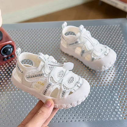 Girls Sports Sandals Non-slip Soft Sole Kids Casual Shoes Toes Capped Summer New Children Beach Shoes Mesh Graffiti Cute
