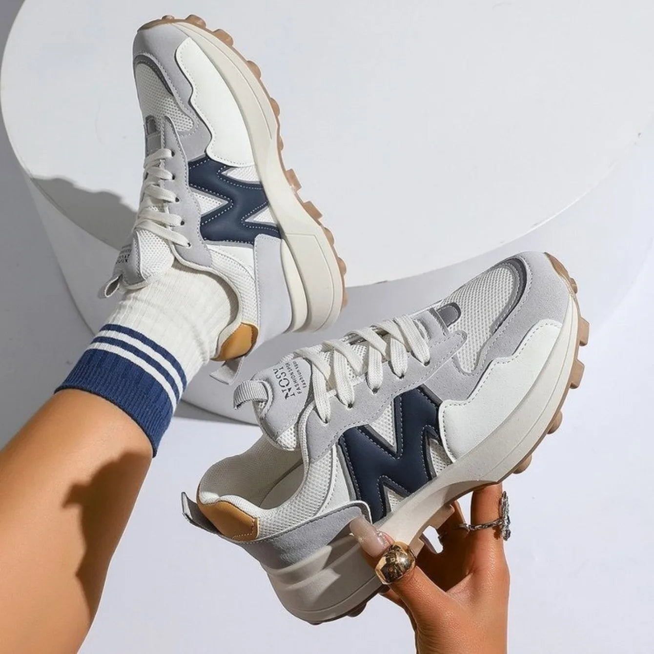 Women New Breathable Sneakers High-end Sport Balance Fashion Shoes for Women Office Trend Luxury Sneakers Women Zapatos De Mujer