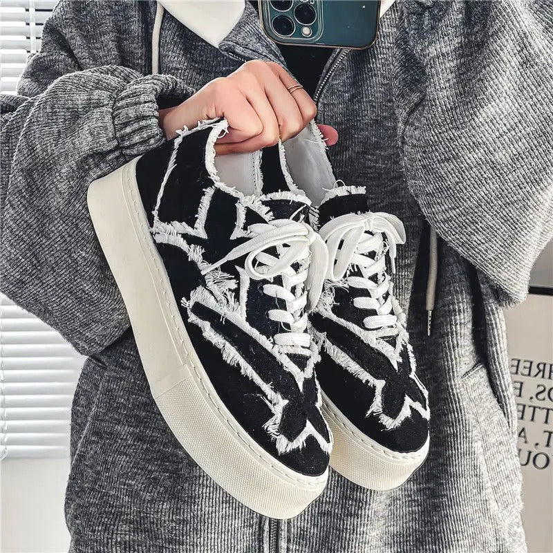 Men's Canvas Shoes New Autumn Low Cut Height Increasing Thick Soled White Shoes Soft Soled (Available)