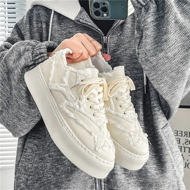 Men's Canvas Shoes New Autumn Low Cut Height Increasing Thick Soled White Shoes Soft Soled (Available)